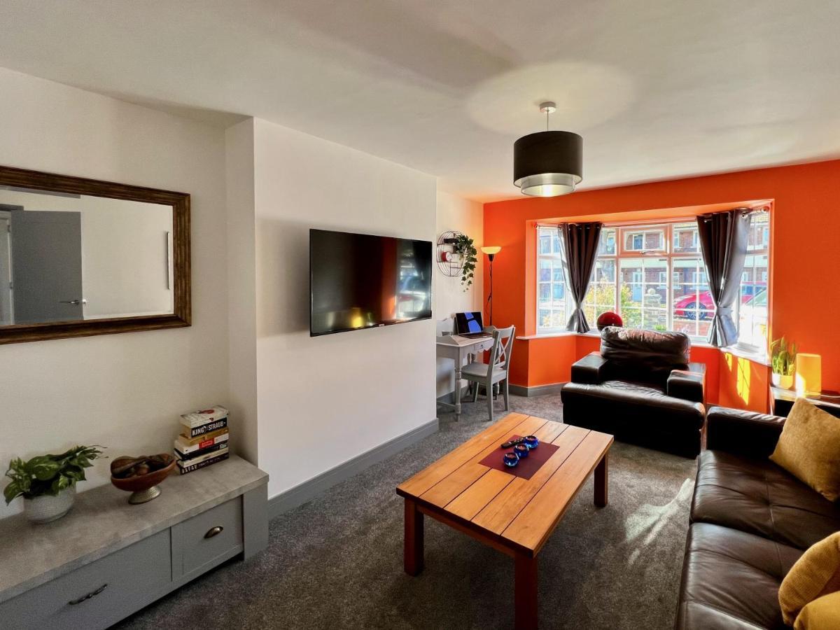 Curzon House One - Great For Contractors Or Family Holidays Клийторпс Екстериор снимка