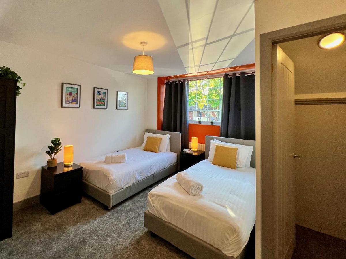 Curzon House One - Great For Contractors Or Family Holidays Клийторпс Екстериор снимка