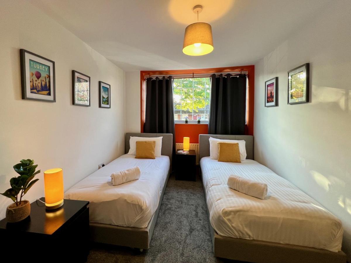 Curzon House One - Great For Contractors Or Family Holidays Клийторпс Екстериор снимка