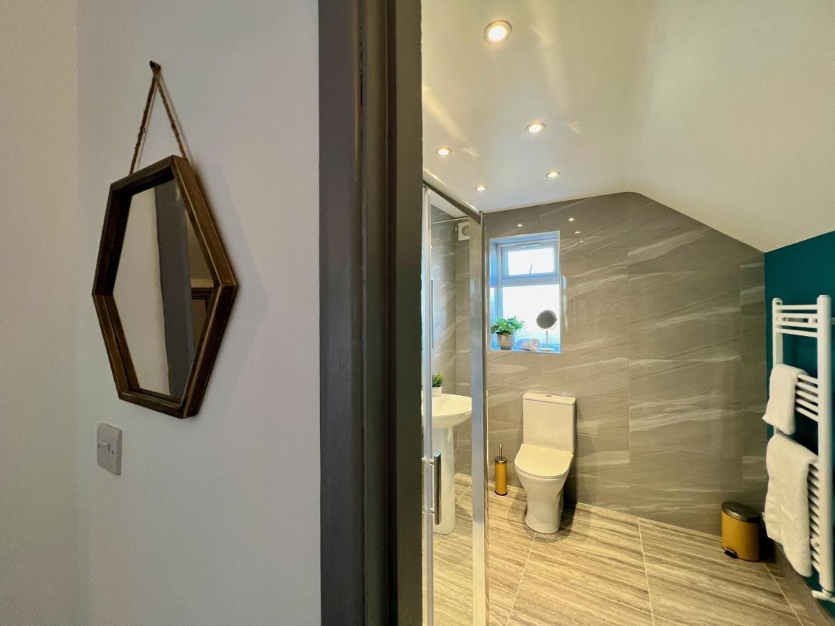 Curzon House One - Great For Contractors Or Family Holidays Клийторпс Екстериор снимка