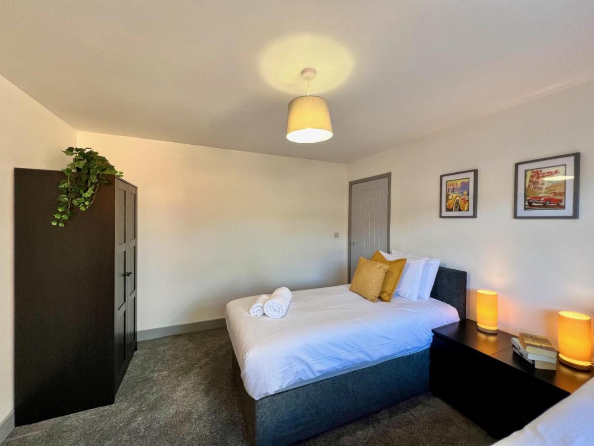 Curzon House One - Great For Contractors Or Family Holidays Клийторпс Екстериор снимка