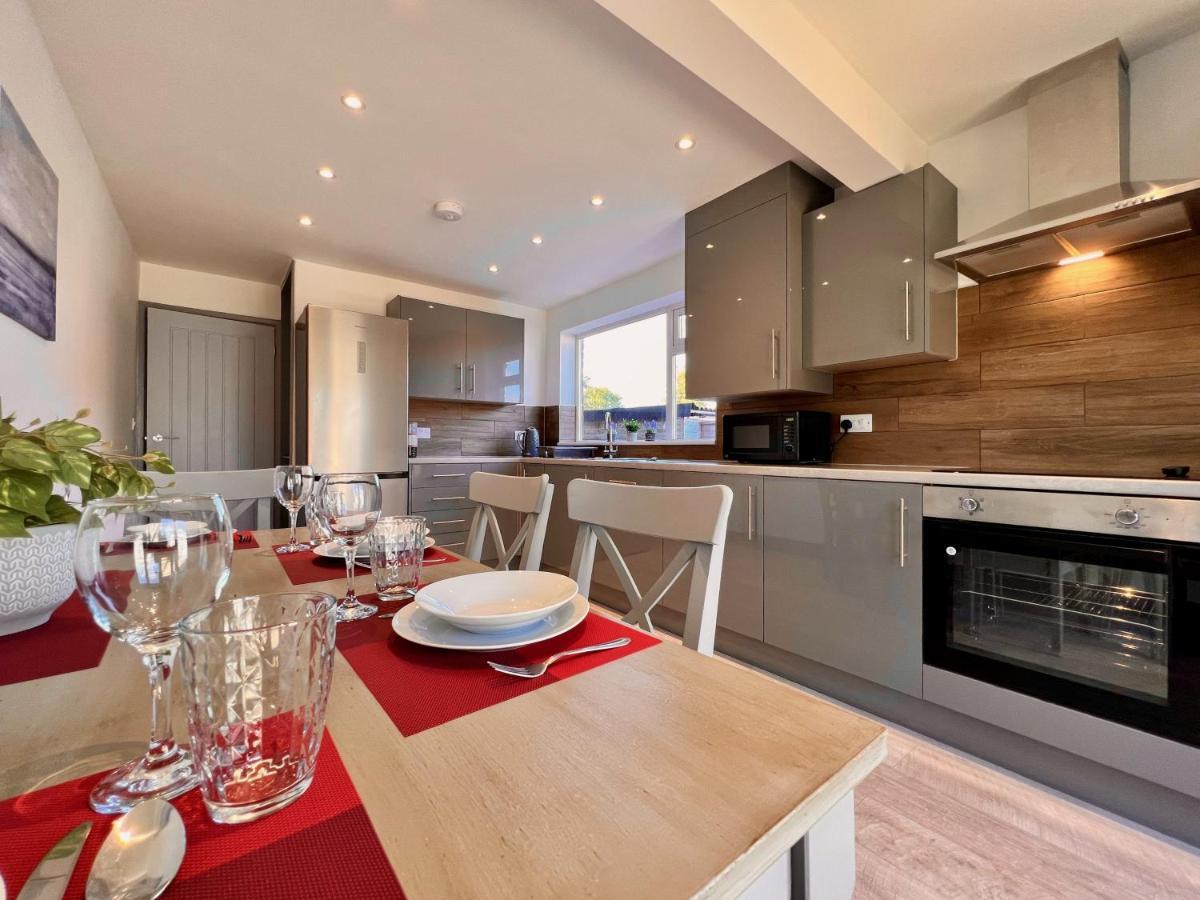 Curzon House One - Great For Contractors Or Family Holidays Клийторпс Екстериор снимка