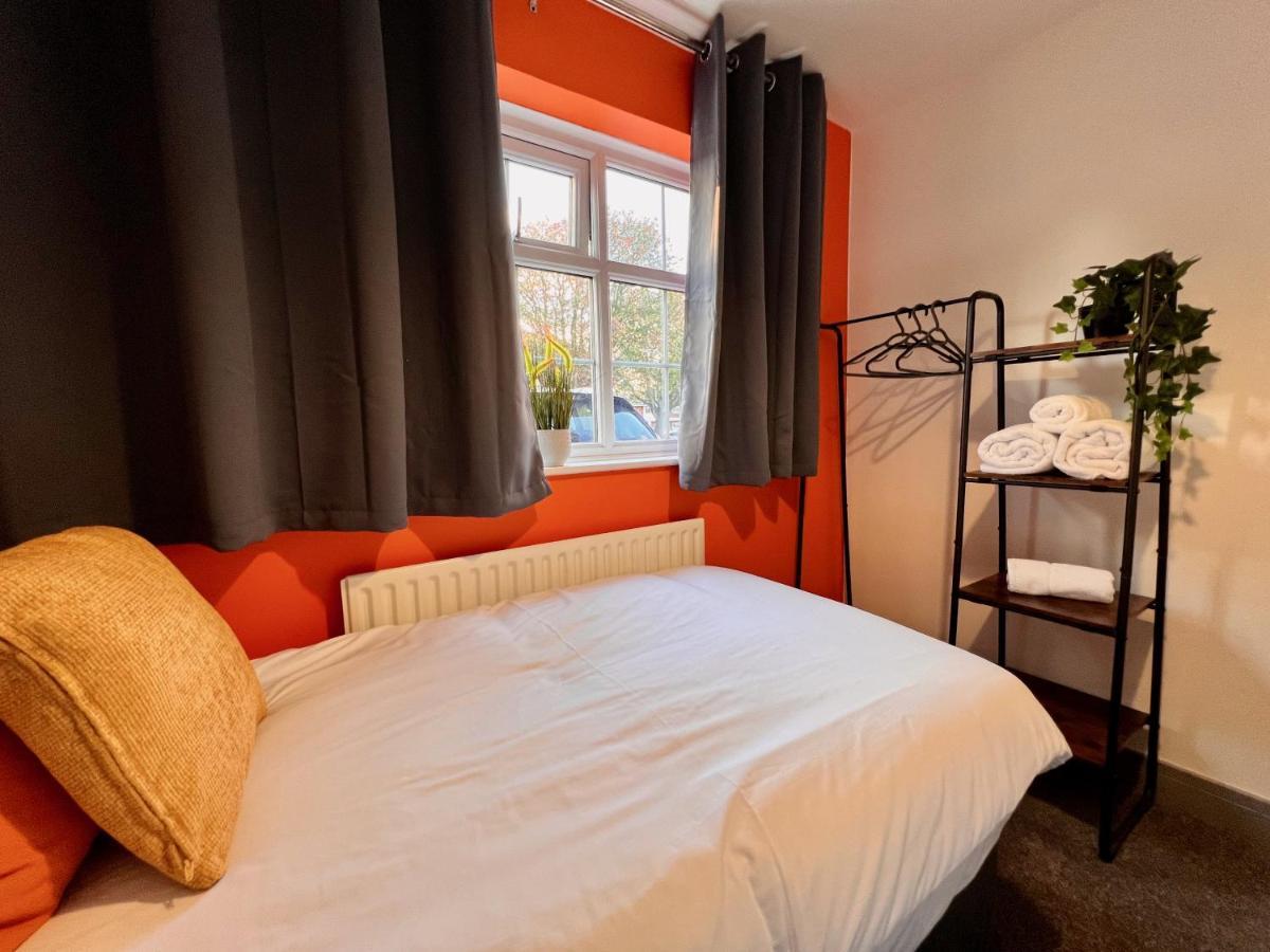 Curzon House One - Great For Contractors Or Family Holidays Клийторпс Екстериор снимка