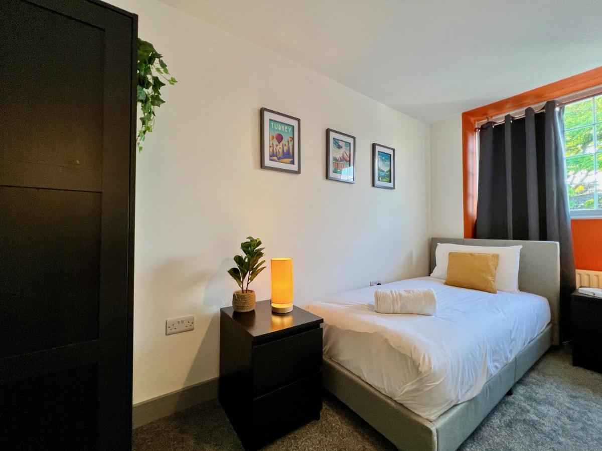 Curzon House One - Great For Contractors Or Family Holidays Клийторпс Екстериор снимка